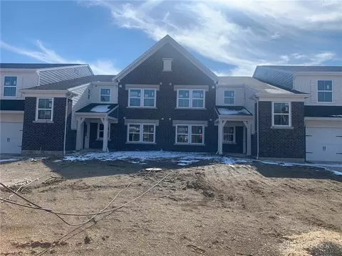 1687 S Golden Clove Bnd #22-201, Sugarcreek Township, OH 45459