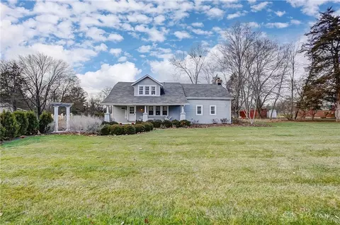 6945 Peters Pike, Dayton, OH 45414