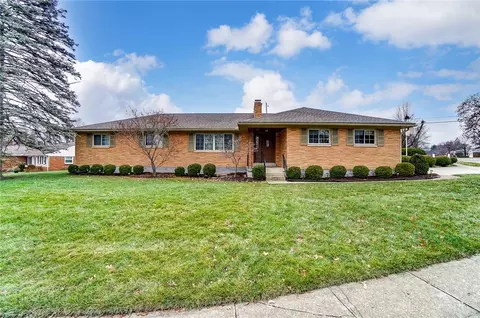 920 Rio Ln, Dayton, OH 45429