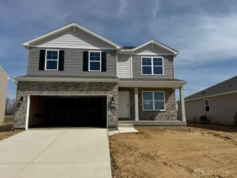 1431 N Hawkshead St, Xenia, OH 45385