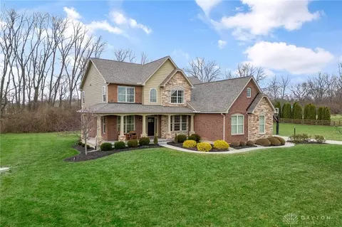7435 Silver Lake Dr, Waynesville, OH 45068