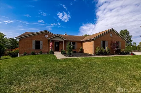 1929 Bunker Hill Woods Rd, Oxford, OH 45056