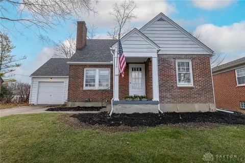 1436 Abingdon Rd, Kettering, OH 45409