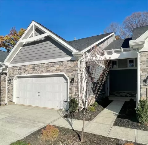 4358 Cottage Park Dr, Beavercreek, OH 45430