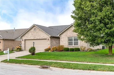 3901 Sunair Ct, Miamisburg, OH 45342