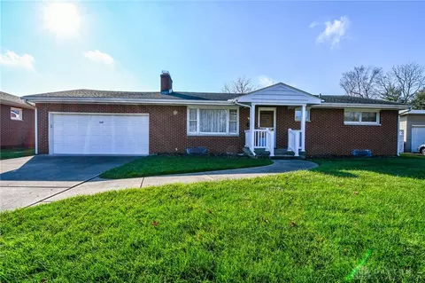 349 Omalee Dr, Xenia, OH 45385