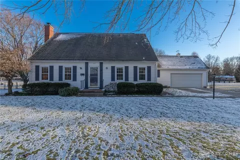 123 Miramar Dr, Enon, OH 45323