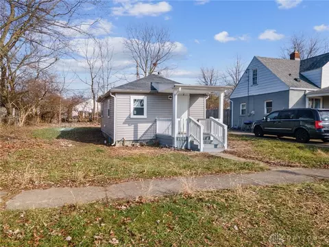 1131 Patton St, Troy, OH 45373