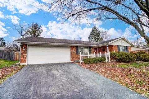 5839 Corlett Ct, Dayton, OH 45424
