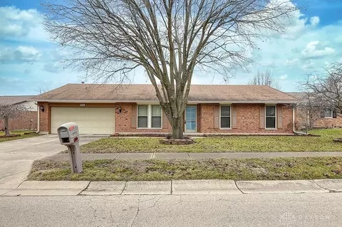 2339 Oakbark St, Miamisburg, OH 45342
