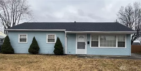 407 Pinewood, Piqua, OH 45356