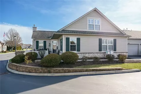 7003 Creekside Cir #101, Fairborn, OH 45324