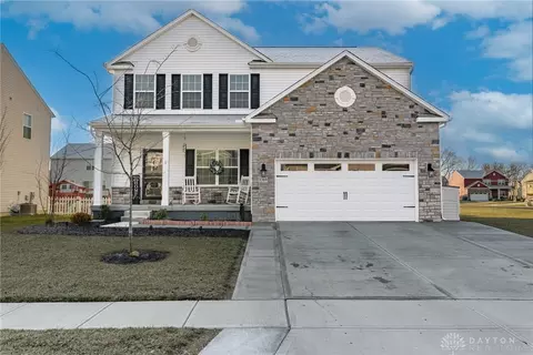 5369 Windbrooke Dr, Tipp City, OH 45371