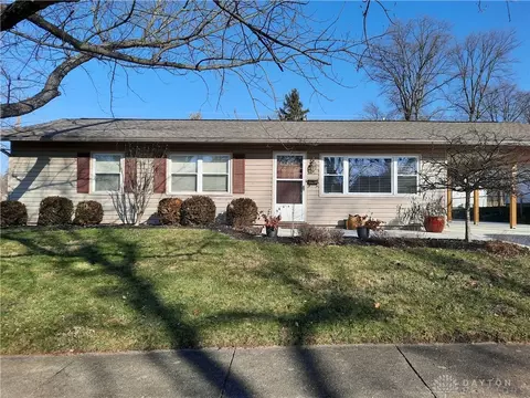 3009 Blackhawk Rd, Dayton, OH 45420