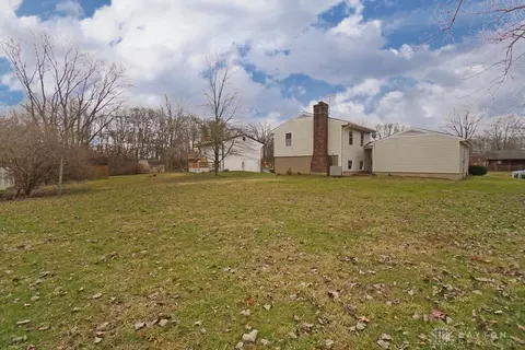690 Woodthrush Dr, Cincinnati, OH 45244 photo 24