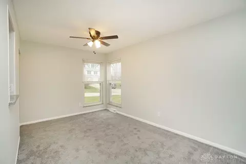 690 Woodthrush Dr, Cincinnati, OH 45244 photo 5