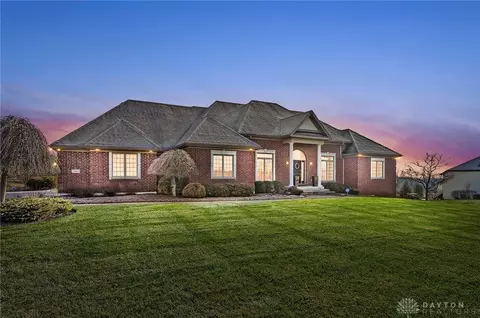 7980 Locust Grove Ct, Springboro, OH 45066