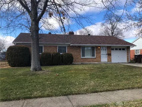 89 Brookhaven Dr, Dayton, OH 45426