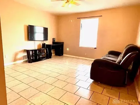 1597 Columbus Ave, Springfield, OH 45503 photo 5