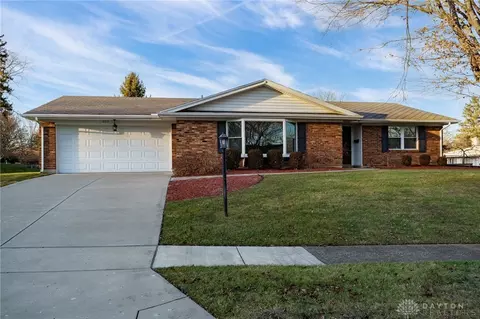 2317 Wrenside Ln, Dayton, OH 45440
