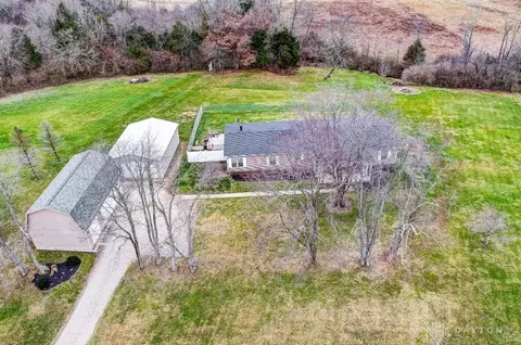 3827 Pansy Rd, Vernon, OH 45113