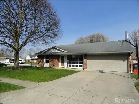 59 Patti Dr, Franklin, OH 45005