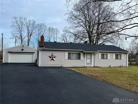 960 Sheri Ln, Carlisle, OH 45005