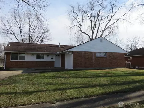 6434 Chippingdon Dr, Huber Heights, OH 45424