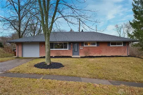 4624 Sunray Rd, Kettering, OH 45429