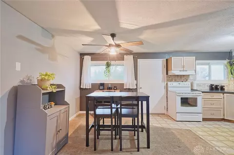 4624 Sunray Rd, Kettering, OH 45429 photo 9