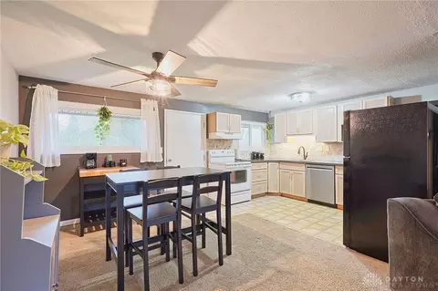 4624 Sunray Rd, Kettering, OH 45429 photo 8