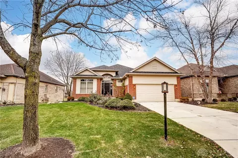909 Eagle Run Dr, Dayton, OH 45458