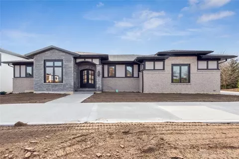 5989 Capeview Pl, Mason, OH 45040
