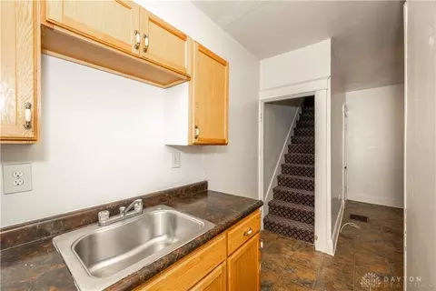 120 W Vine St, Reading, OH 45215 photo 8