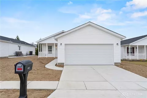 429 Kalynn Cir #27, Fairborn, OH 45324