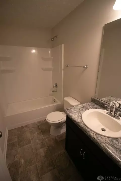2844 Pine Leaf Ct, Hamilton, OH 45013 photo 19