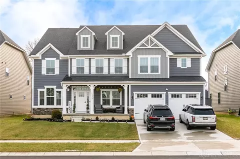 7143 Honeylocust St, Tipp City, OH 45371