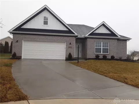 1473 Foxtale Ct, Xenia, OH 45385