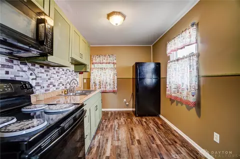 635 S Burnett Rd, Springfield, OH 45505 photo 5