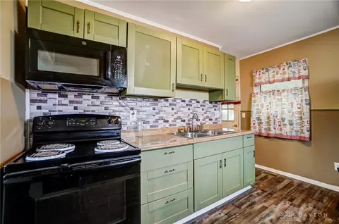 635 S Burnett Rd, Springfield, OH 45505 photo 6