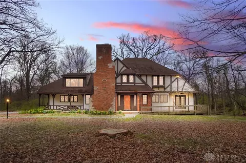 362 Darst Rd, Dayton, OH 45440