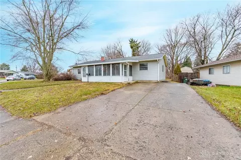 202 Lowell Rd, Xenia, OH 45385