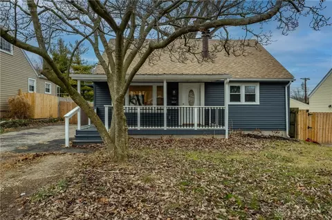 131 Ellington Rd, Riverside, OH 45431