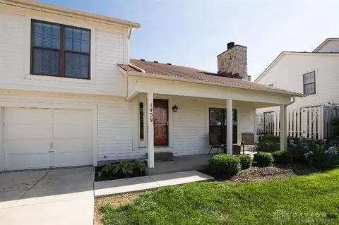 1459 Sanzon Dr, Fairborn, OH 45324