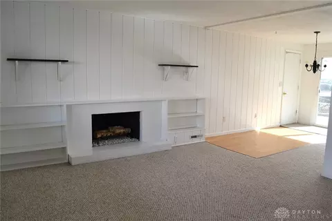 671 E Crescentville Rd, Cincinnati, OH 45246 photo 3