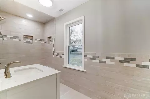 1704 Ewalt Ave, Dayton, OH 45420 photo 23