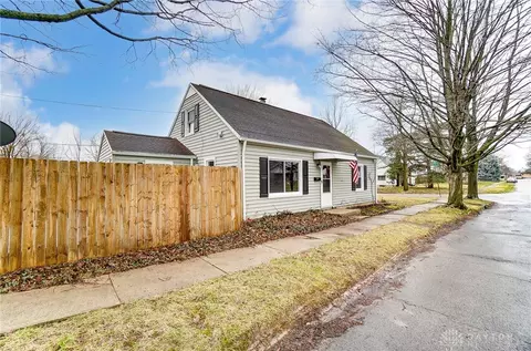 1704 Ewalt Ave, Dayton, OH 45420 photo 2