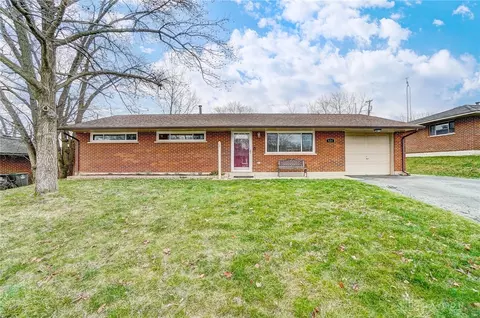 634 Upland Dr, West Carrollton, OH 45449