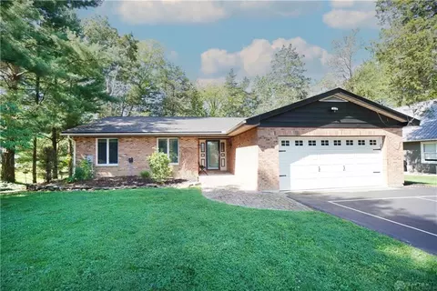 6 Comanche Dr, Sardinia, OH 45171 photo 2