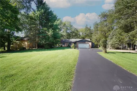6 Comanche Dr, Sardinia, OH 45171